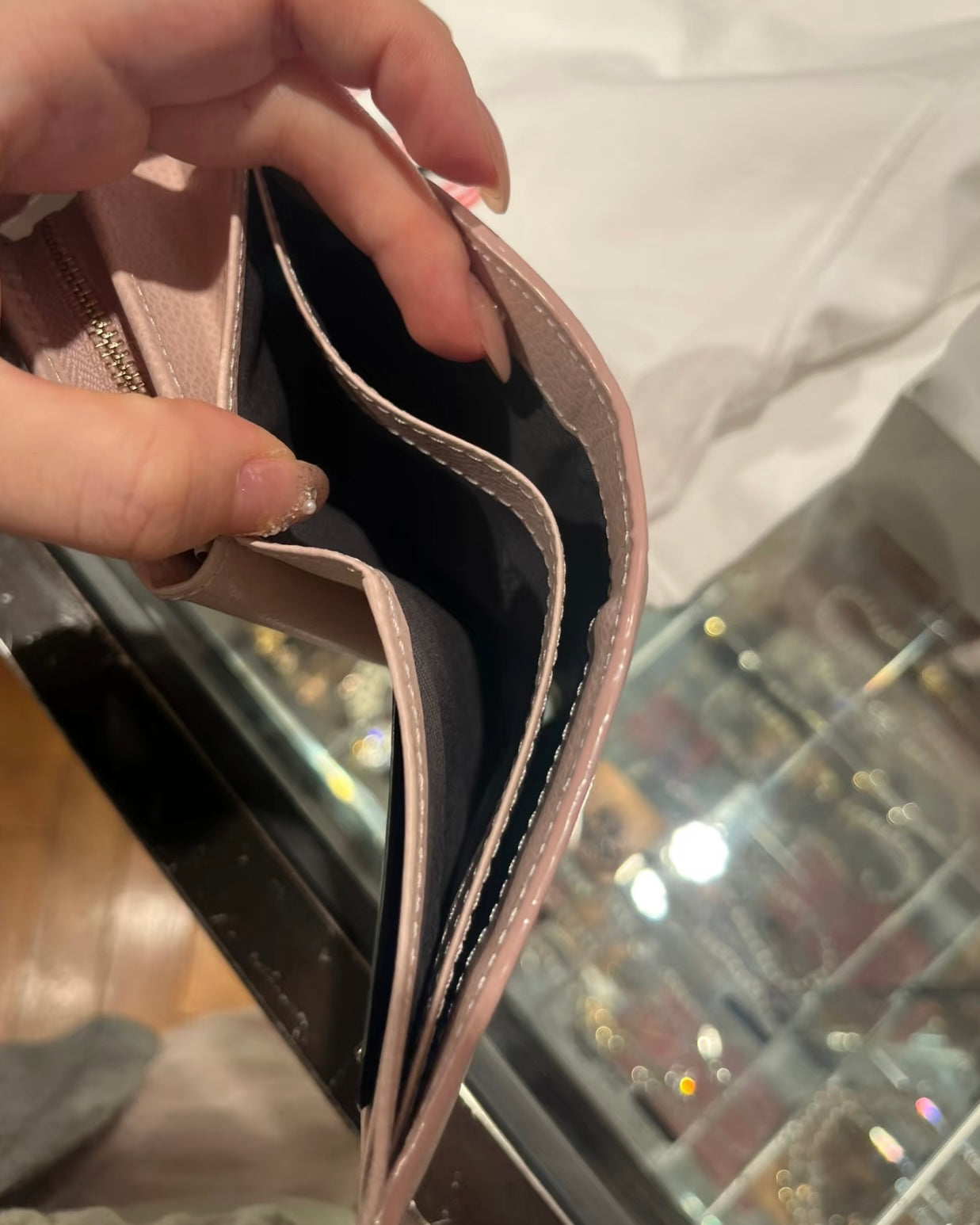 Vivienne Westwood 日本限定 軟身荔枝皮 最新多層大銀包 [內置coins bag+多卡位+雙層紙幣位] [2025最新內格設計!]