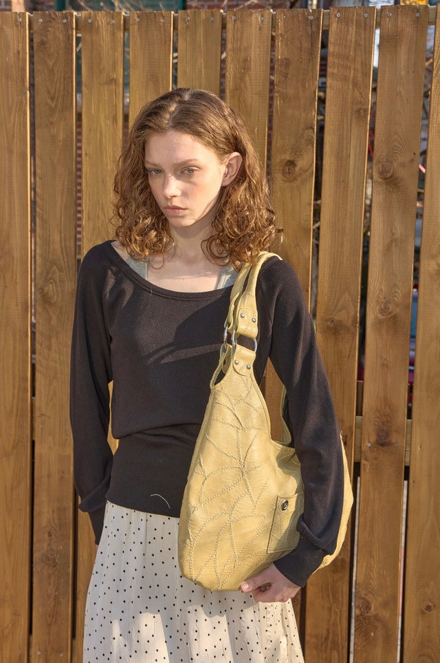 Leterie Stitch Reversible Maron Shoulder Bag 最新韓國選物🇰🇷刺繡波點兩用洞洞扣半月袋［Made In Korea🇰🇷可雙面兩用 肩帶可調節上膊斜揹OK!］
