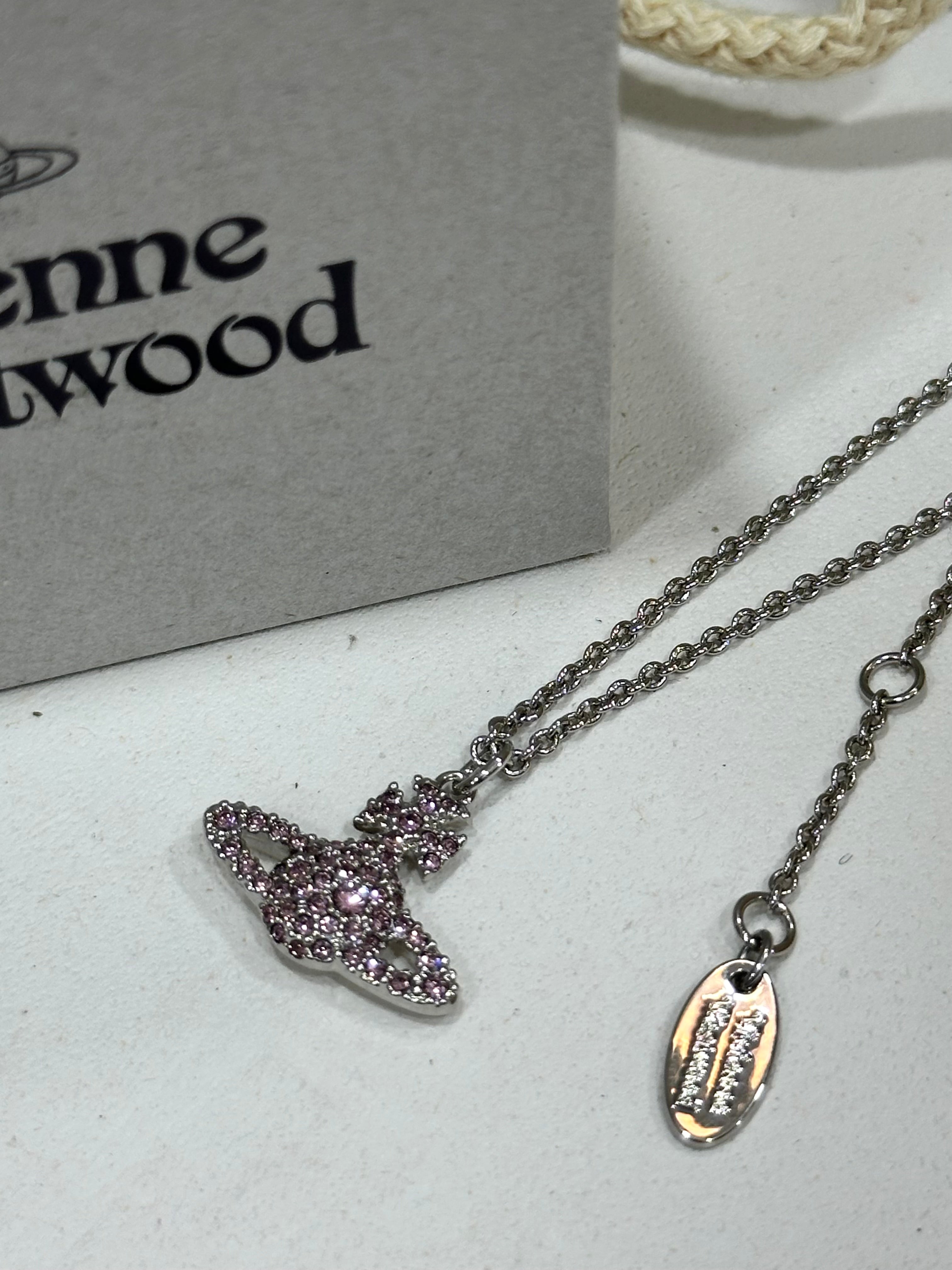 Vivienne Westwood Grace Bas Relief Pendant Necklace - All Pink