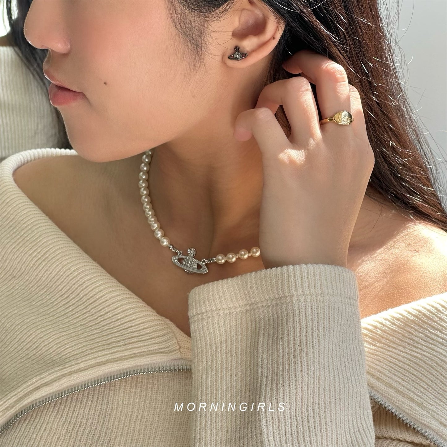 Vivienne Westwood Mini Bas Relief Pearl Choker［超限量現貨&限時優惠中!］