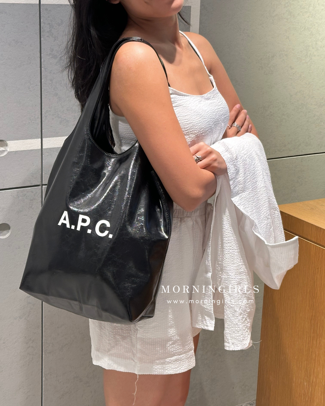 A.P.C. Ninon Tote Bag [SMALL]［年尾感謝祭進行中! 原版黑&漆皮黑限時一星期低至$1298再免運費!］