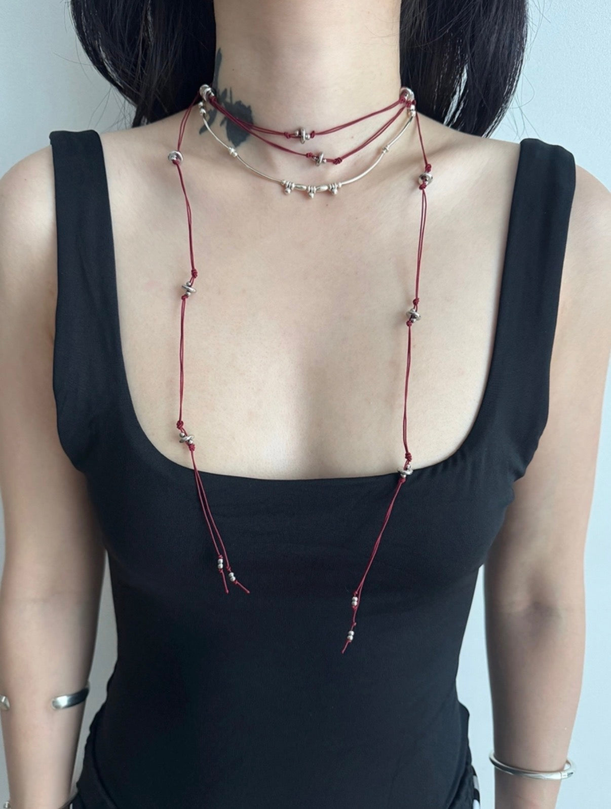 韓國選物🇰🇷Dazzling Club Metallic Chip Tie Necklace 金屬碎屑領帶頸鏈