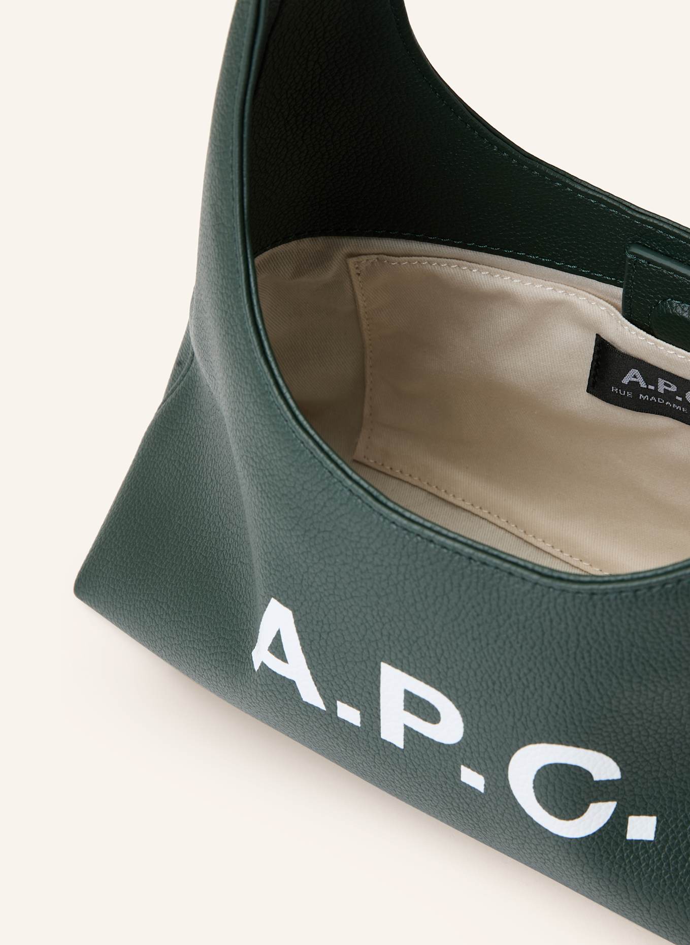 A.P.C. Baby Ninon Shoulder Bag［最新上架! 超可愛腋下袋!］