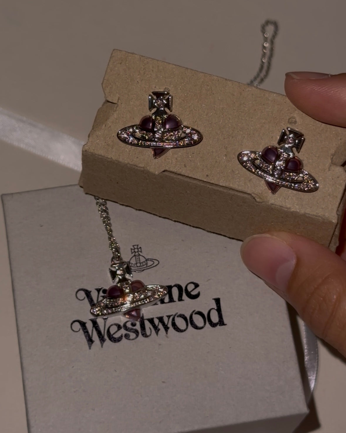 Vivienne Westwood Diamante Heart Earrings [2025限定乾燥玫瑰色]
