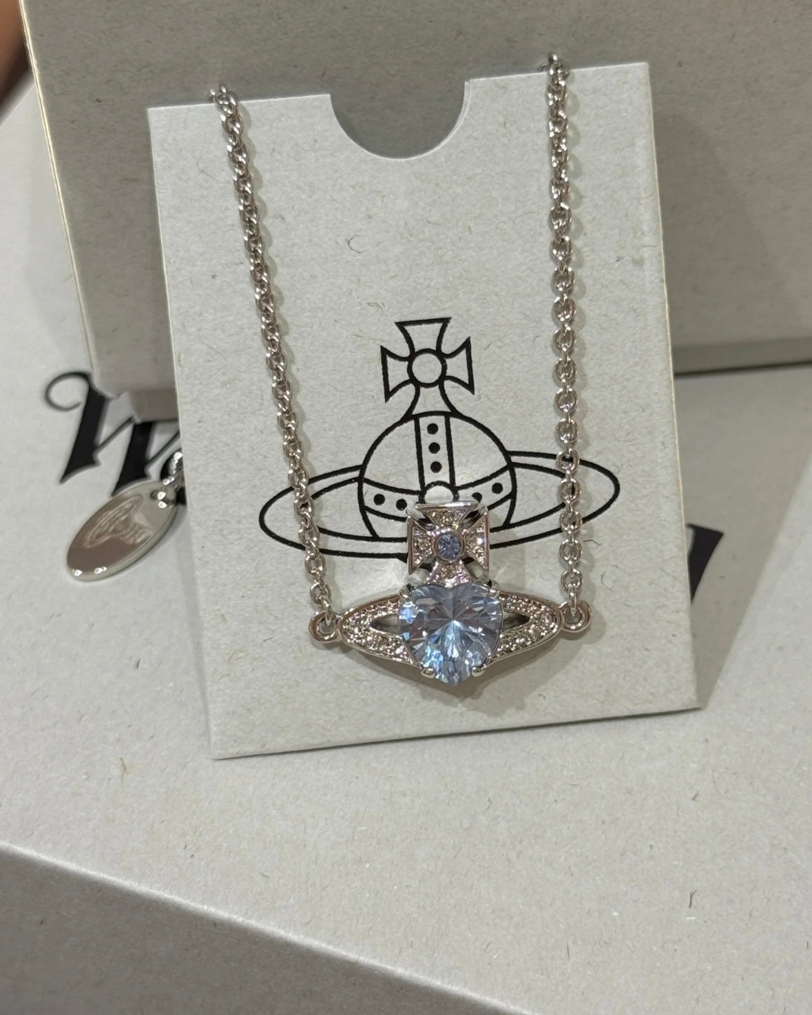 Vivienne Westwood Ariella 閃鑽愛心最新天空藍［貨量超小建議提早預訂］