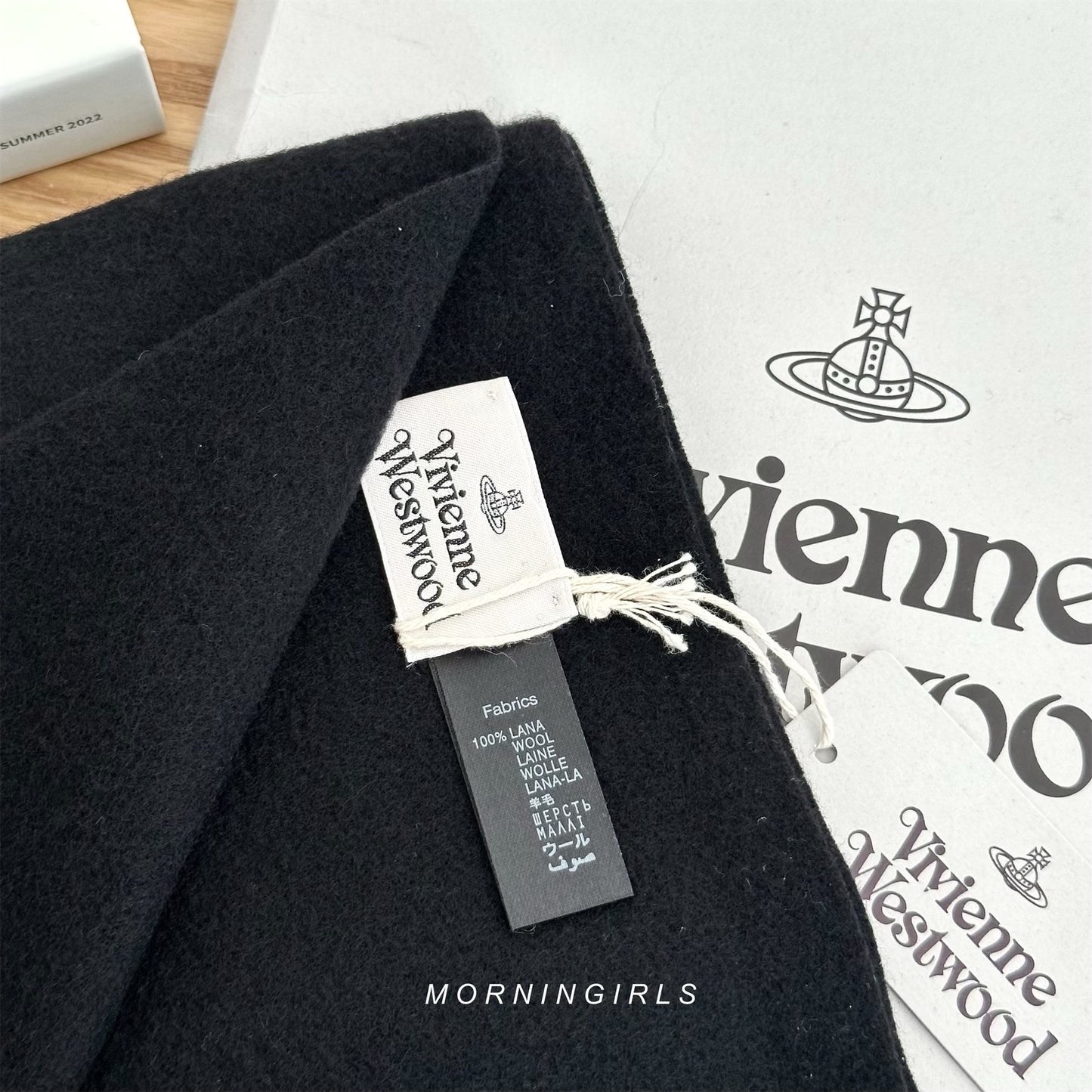 Vivienne Westwood Embroidered Logo Scarf (100% wool) [黑色清貨優惠中!]