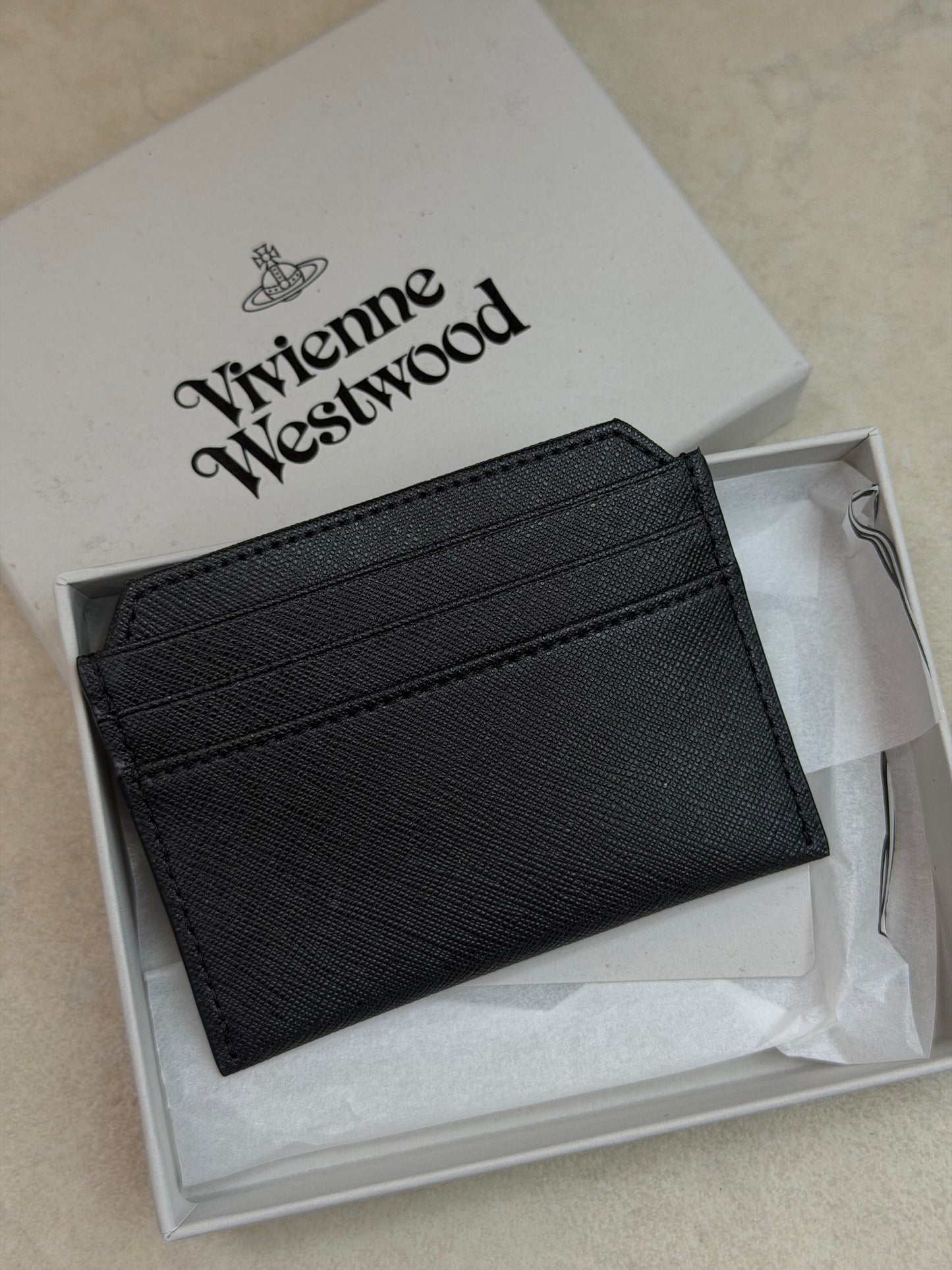 Vivienne Westwood Cardholder 小梯形卡套 黑銀十字紋 [多卡位! 最新3D Logo 性價比超高 限量現貨優惠中!]
