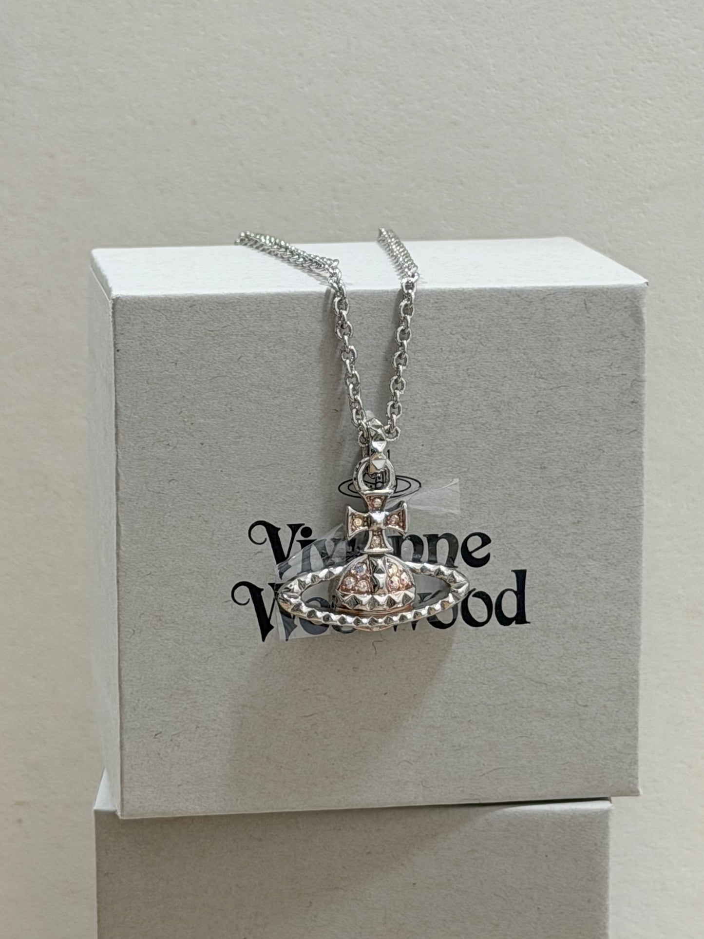 Vivienne Westwood Mayfair Orb Necklace Studded Saturn [Jaden's Pick - Recommended for Beginners]