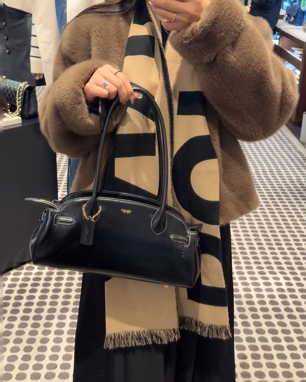 Coach Empire Carryall 34 法棍袋🥖