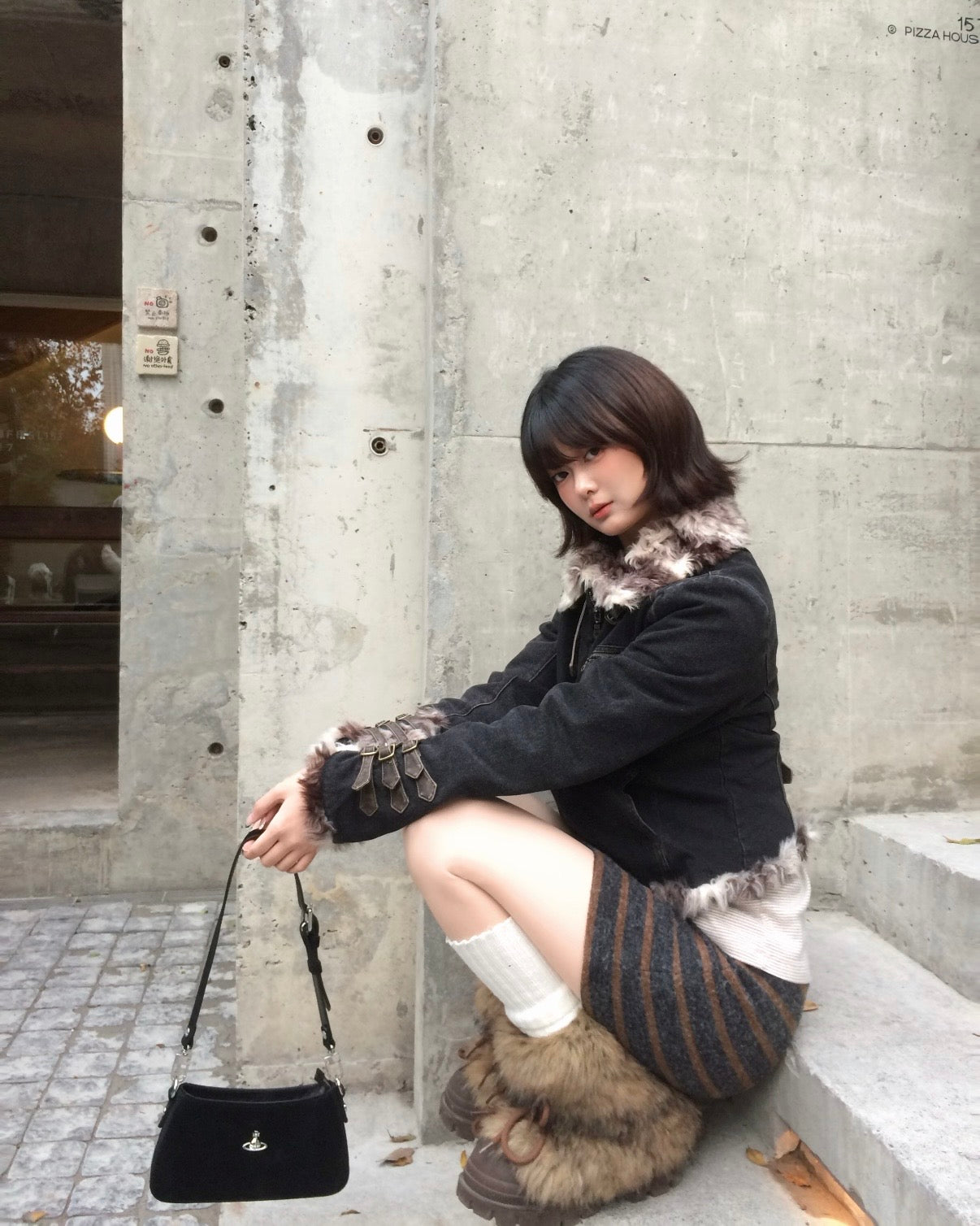 Vivienne Westwood Tasha Shoulder Phone Bag 最新腋下袋 [韓國aespa Winter同款 限量優惠現貨發售中!]