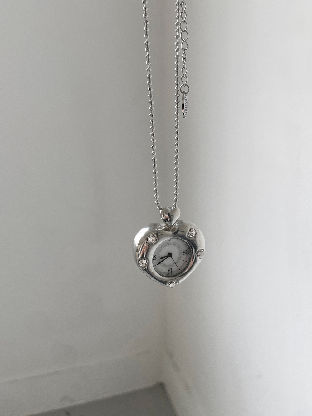 韓國選物🇰🇷 Grumpy Stuff Twinkle Heart Clock Long Necklace
