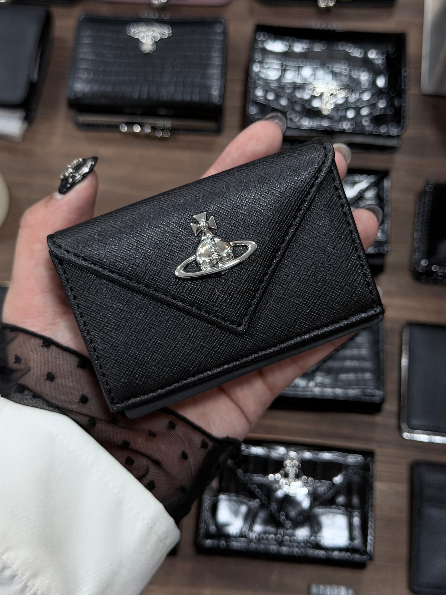 Vivienne Westwood Envelope Mini Wallet 掌心小銀包 [最新黑銀十字紋&鱷魚皮上架 小尺寸銀包推介!]