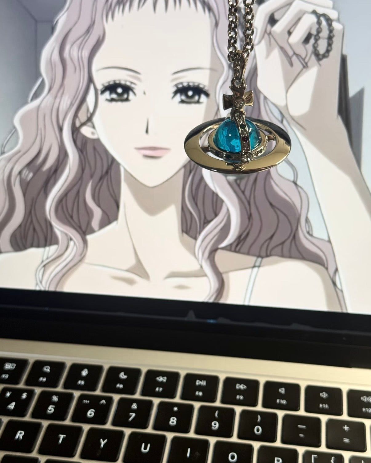 Vivienne Westwood ORB Pendant Crystal Necklace 海洋藍 [提早預訂優惠 絕美清澈透亮!]