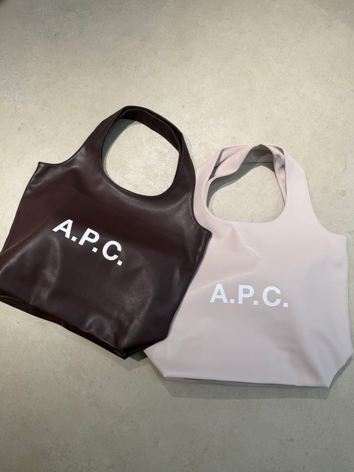 A.P.C. Ninon Tote Bag [REGULAR] [限定奶灰少量補貨 本店銷量冠軍♡]