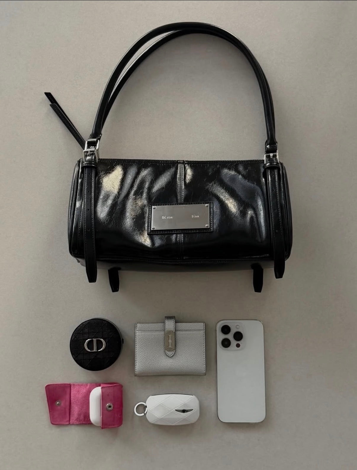 Matin Kim Buckle Strap Shoulder Bag 最新韓國選物🇰🇷皮帶扣圓筒單肩袋［個性街頭風］