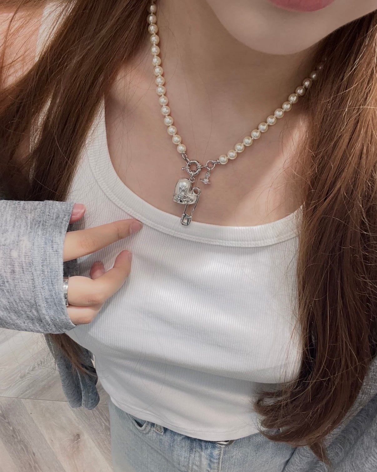 Vivienne Westwood Orietta Pearl Necklace [絕美珍珠扣針🧷]