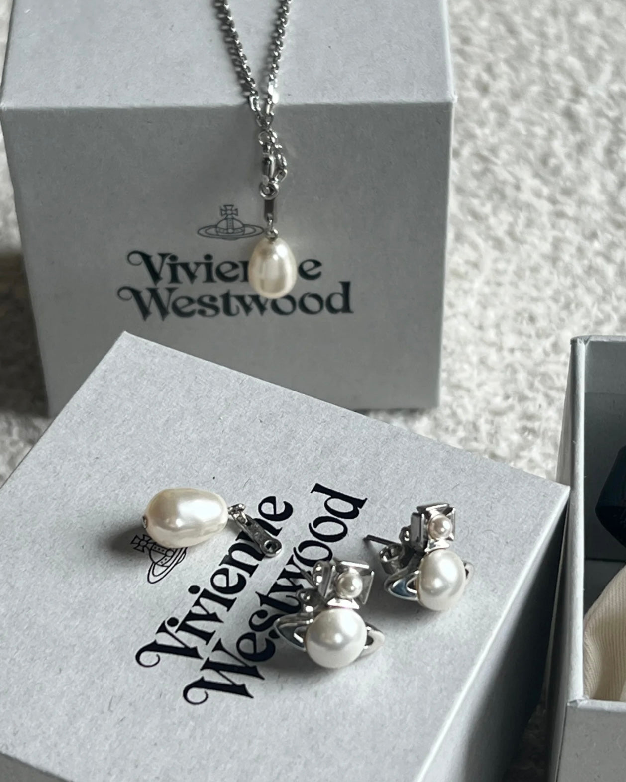 Vivienne Westwood Inass Earrings 可拆卸兩戴珍珠耳環!  [最新上架! 限時優惠中!]