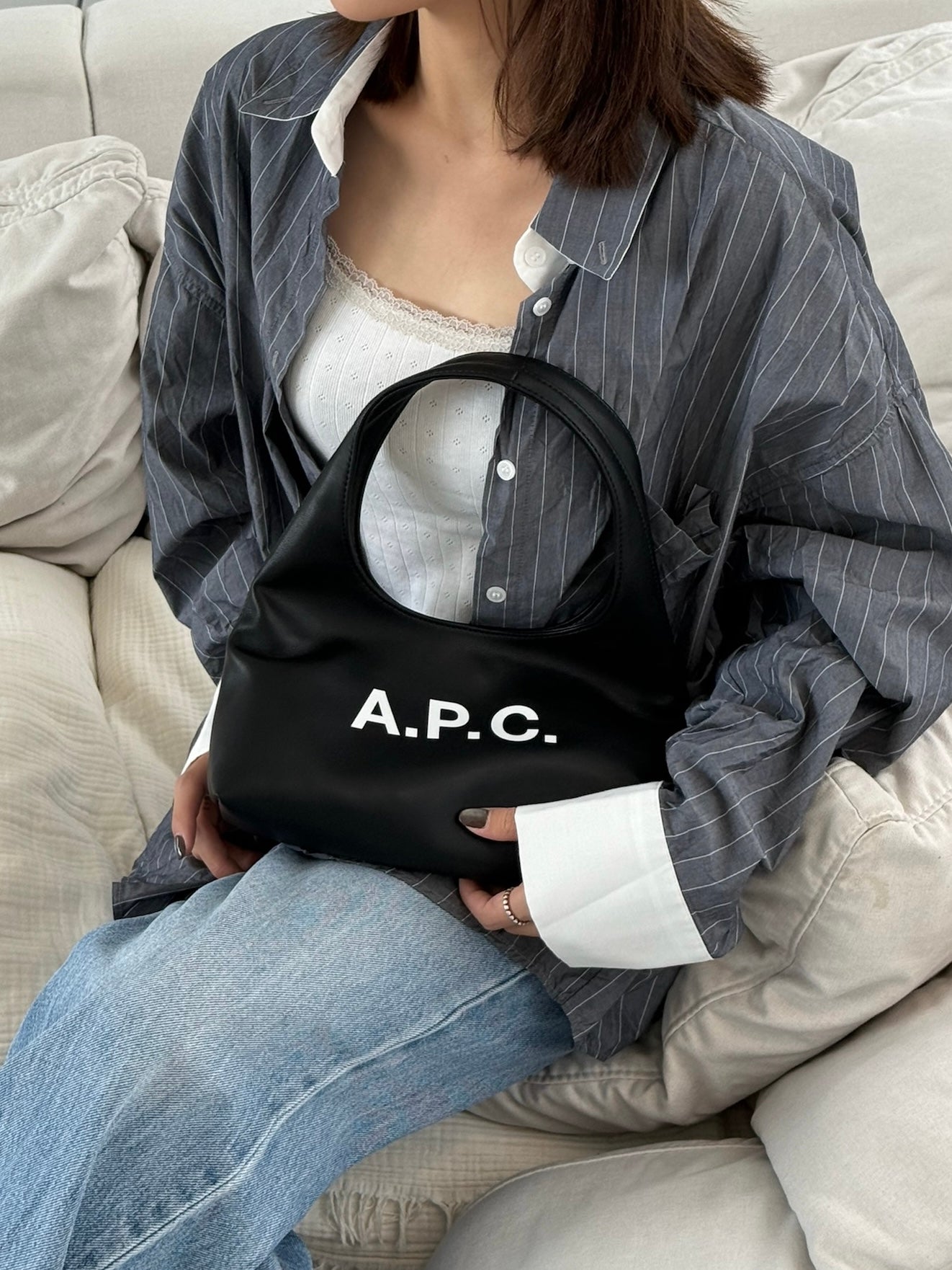 A.P.C. Baby Ninon Shoulder Bag［最新上架! 超可愛腋下袋!］