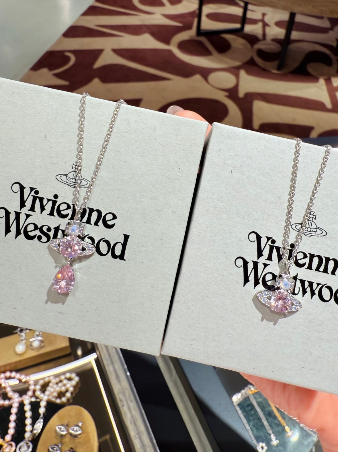 Vivienne Westwood Ismene Necklace [最新上架! 超美粉鑽人魚眼淚頸鏈]