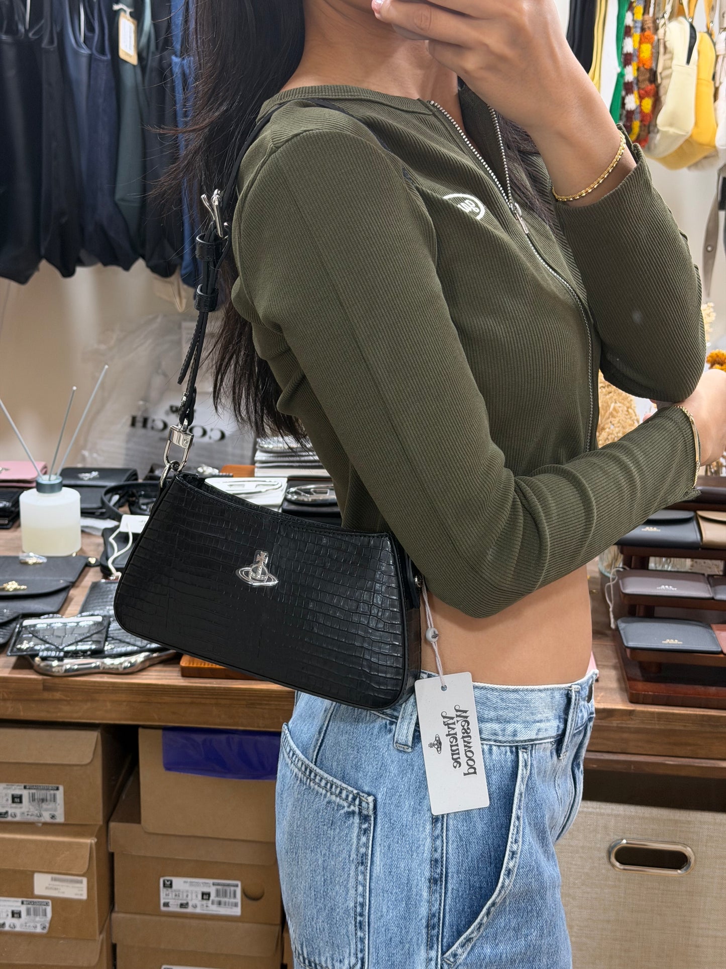 Vivienne Westwood Shoulder Bag 最新腋下袋 [現貨發售中!]