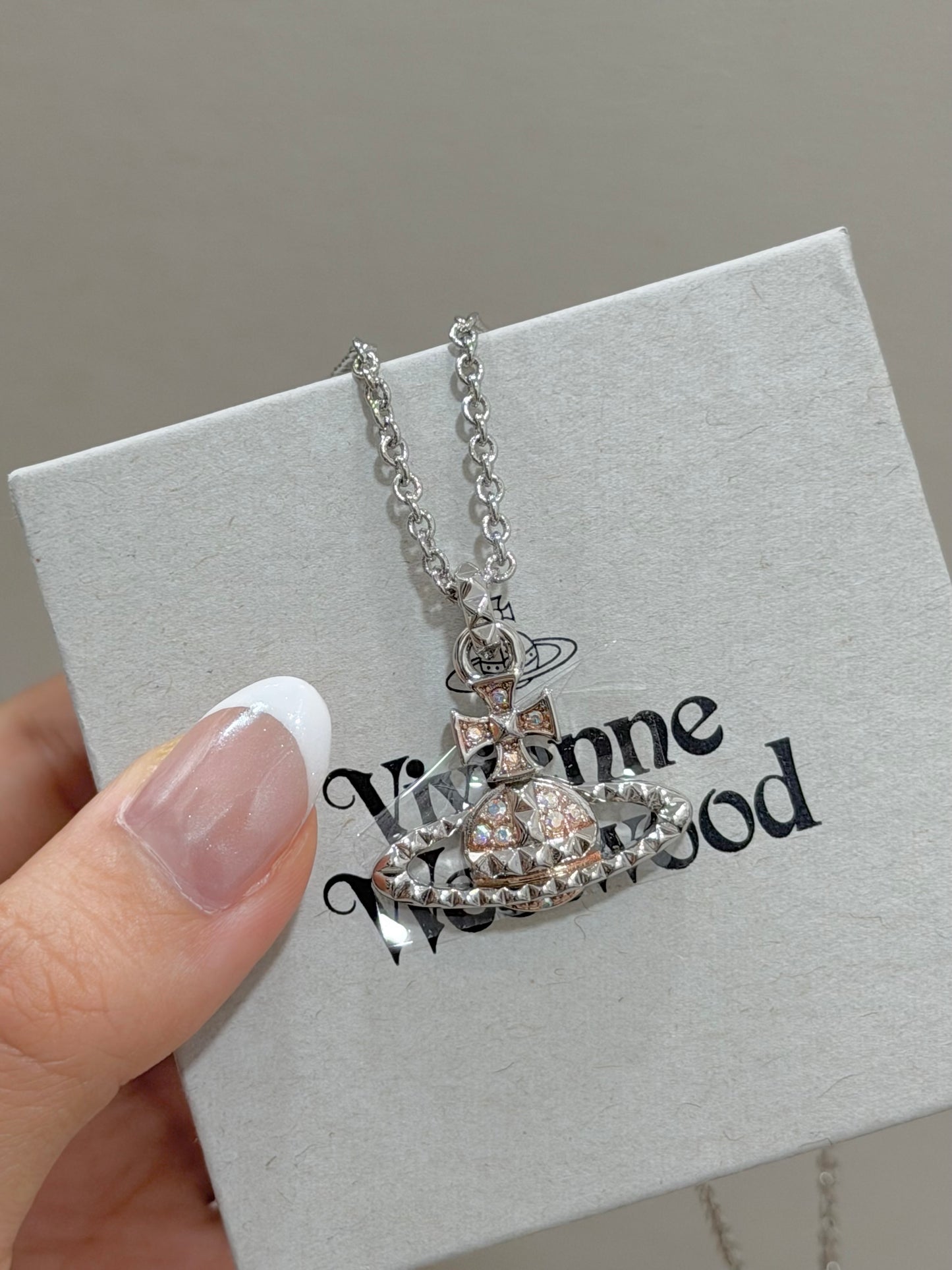 Vivienne Westwood Mayfair Orb Necklace Studded Saturn [Jaden's Pick - Recommended for Beginners]