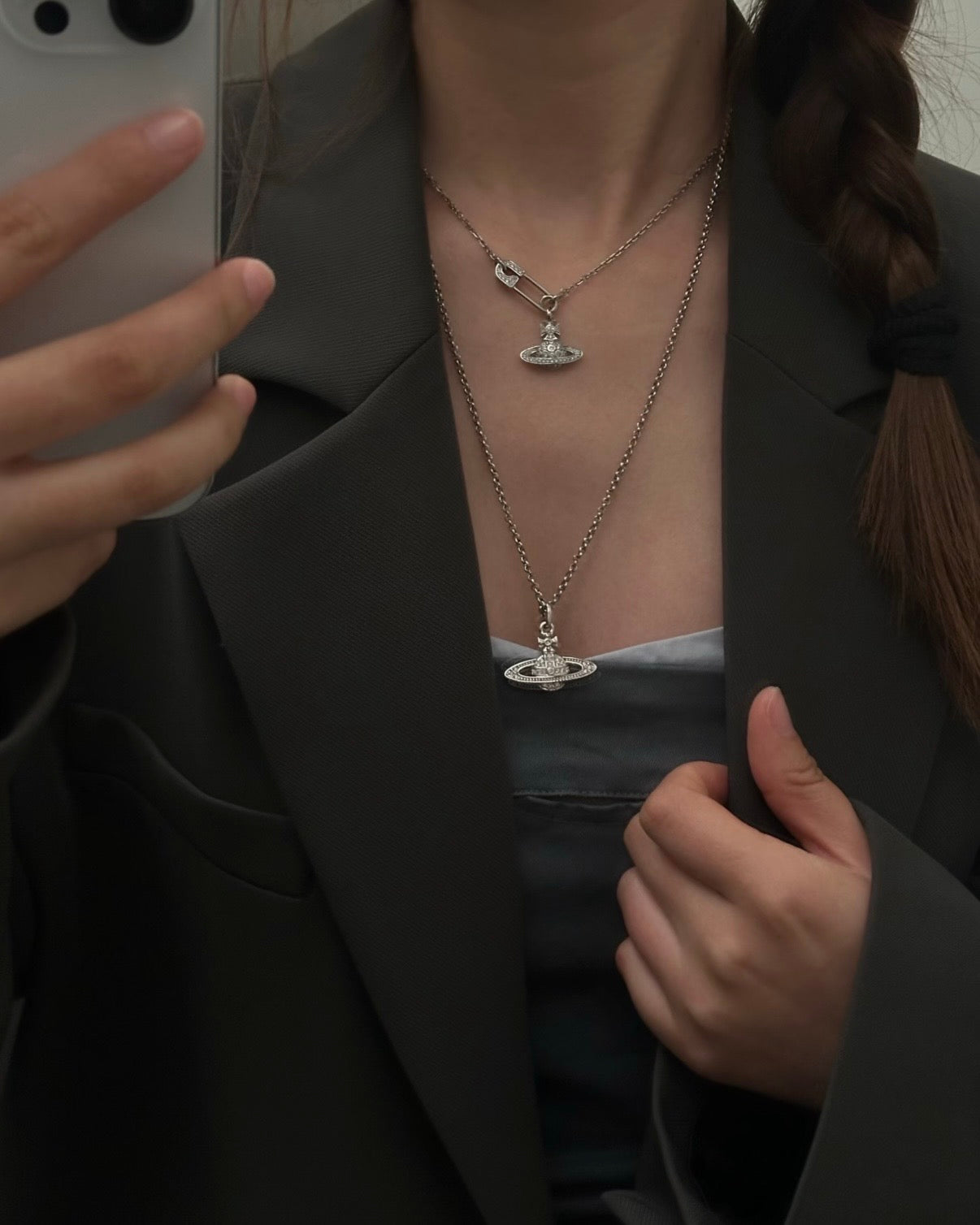 Vivienne Westwood Lucrece Orb Necklace 扣針閃鑽🧷 [Blackpink Jennie同款扣針系列]