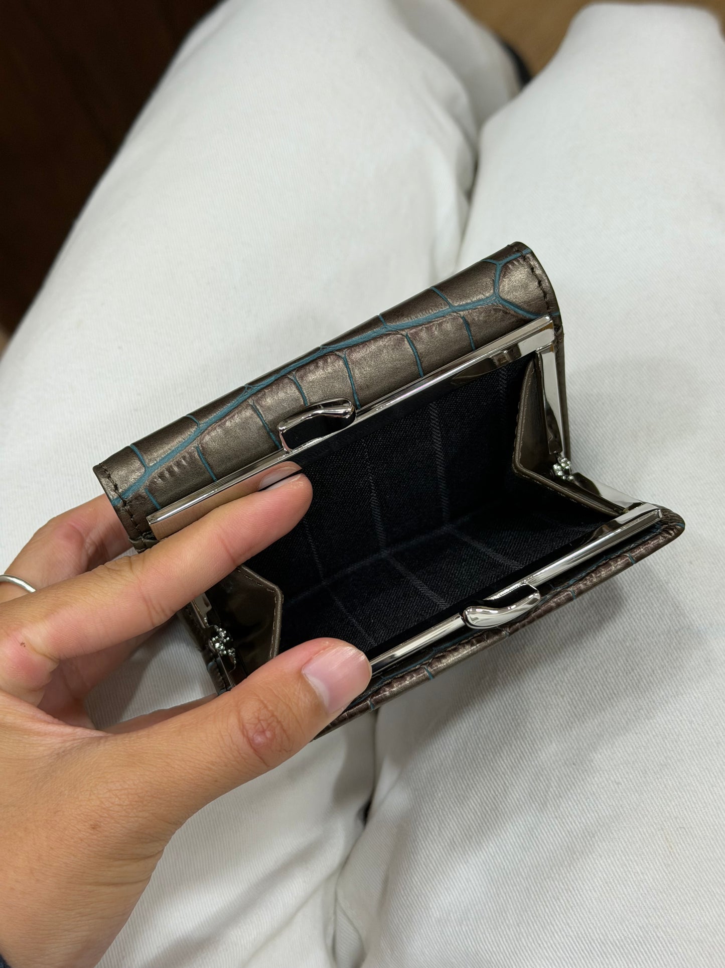 Vivienne Westwood Small Frame Wallet 啡銀鱷魚皮 [已停產最後現貨 三摺連相位]