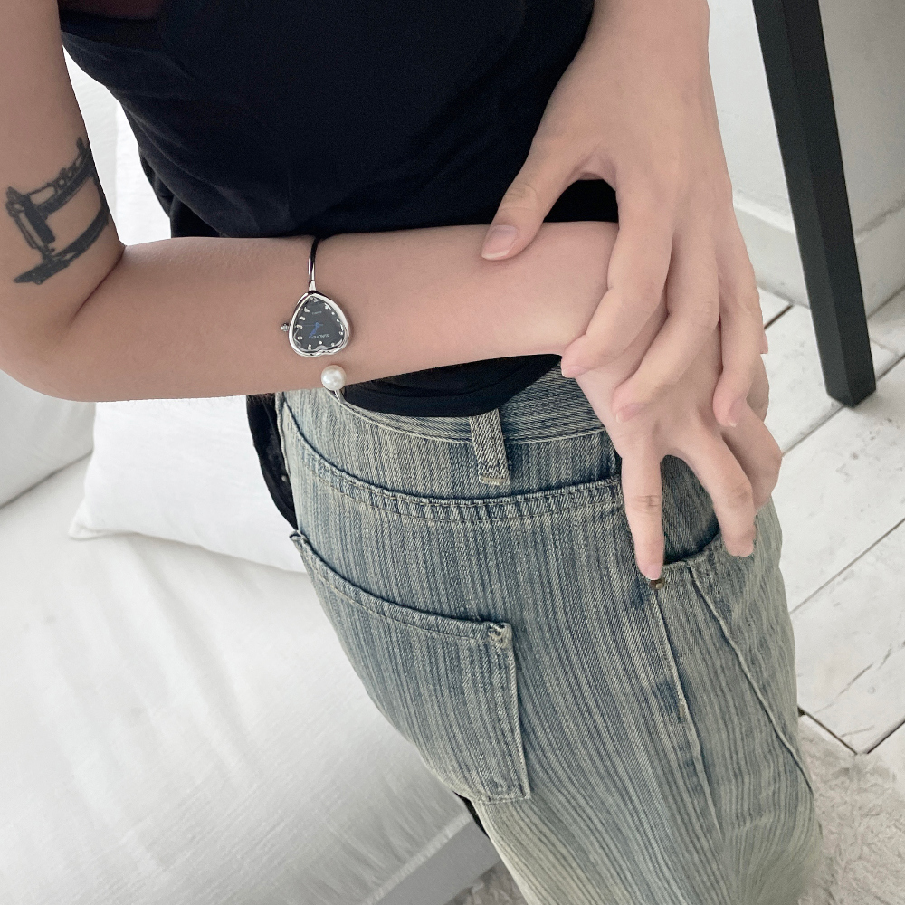 韓國選物🇰🇷 Grumpy Stuff Pearl Heart Bangle Watch