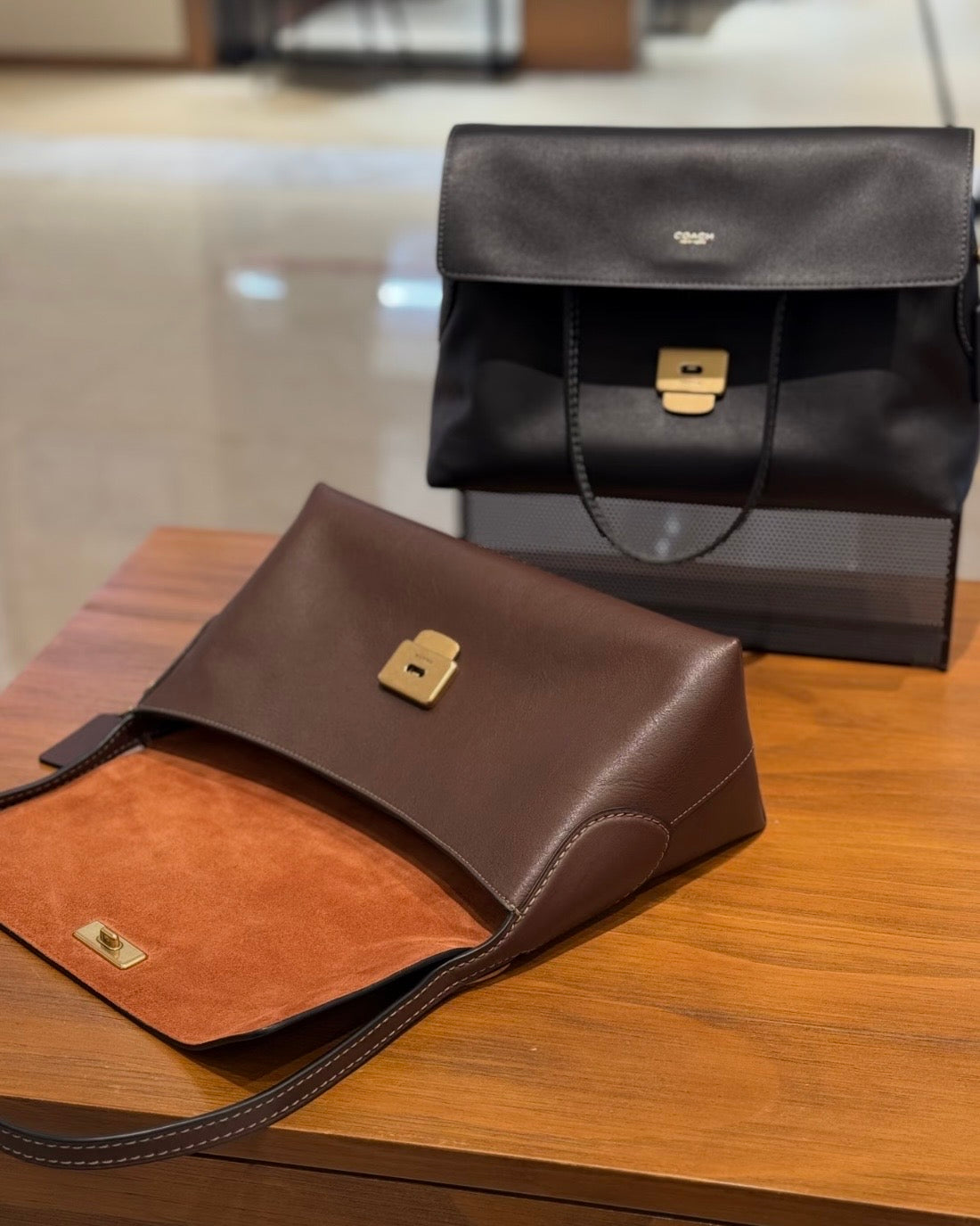 Coach Chelsea 30 郵差袋［2026年1月最新 內格小羊皮手感超好］