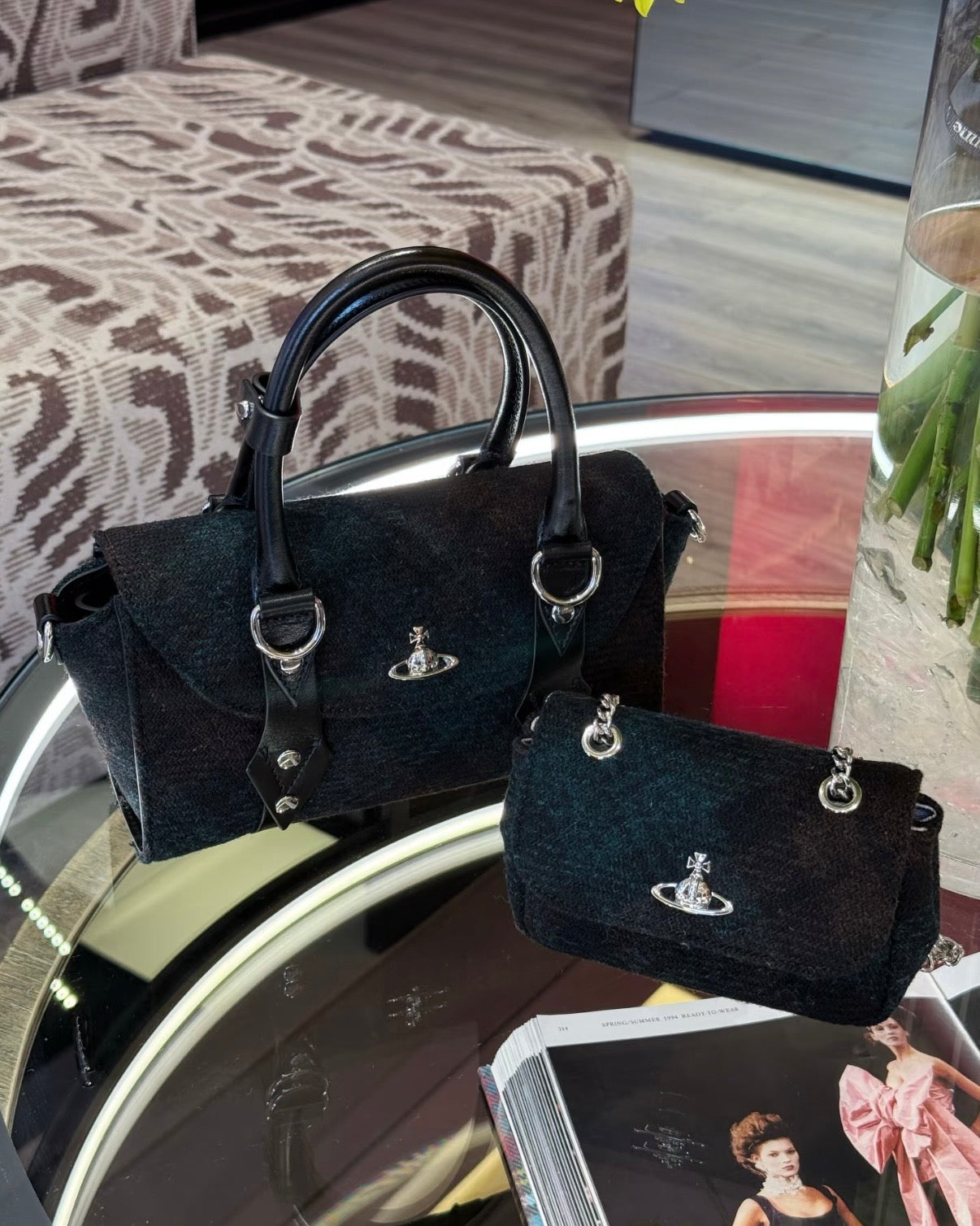 Vivienne Westwood Small Derby Bag with Chain 暗花毛絨款 [38女神節優惠中]