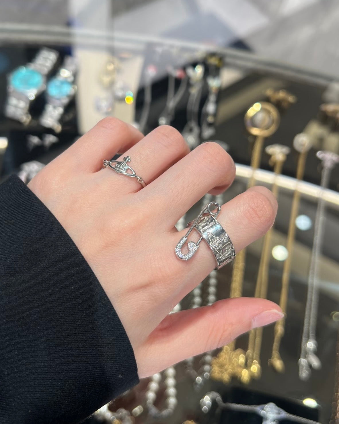 Vivienne Westwood Vernon Ring - Super Stylish Brooch Ring [New