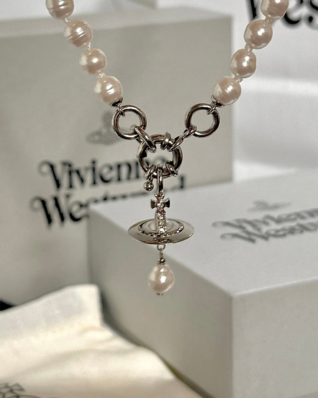 Vivienne Westwood Aleksa Pearl Choker, Baroque Teardrop Pearl [New Arrival! Super Beautiful! Limited-Time Offer, In Stock!]