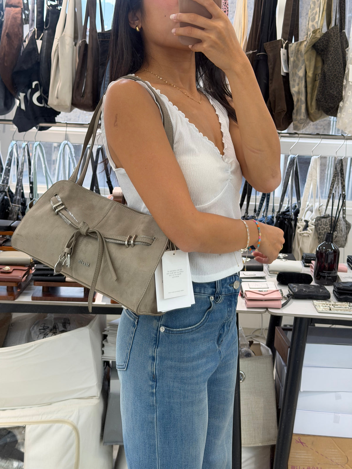 最新韓國選物🇰🇷 Matin Kim Drop Tail Mellow Shoulder Bag 垂墜綁繩法棍袋［復古俐落 盡顯慵懶美學！］