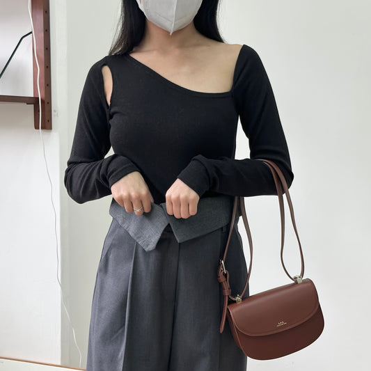 Cut-off One Shoulder Top  [門市搬遷清貨限時優惠$99!]