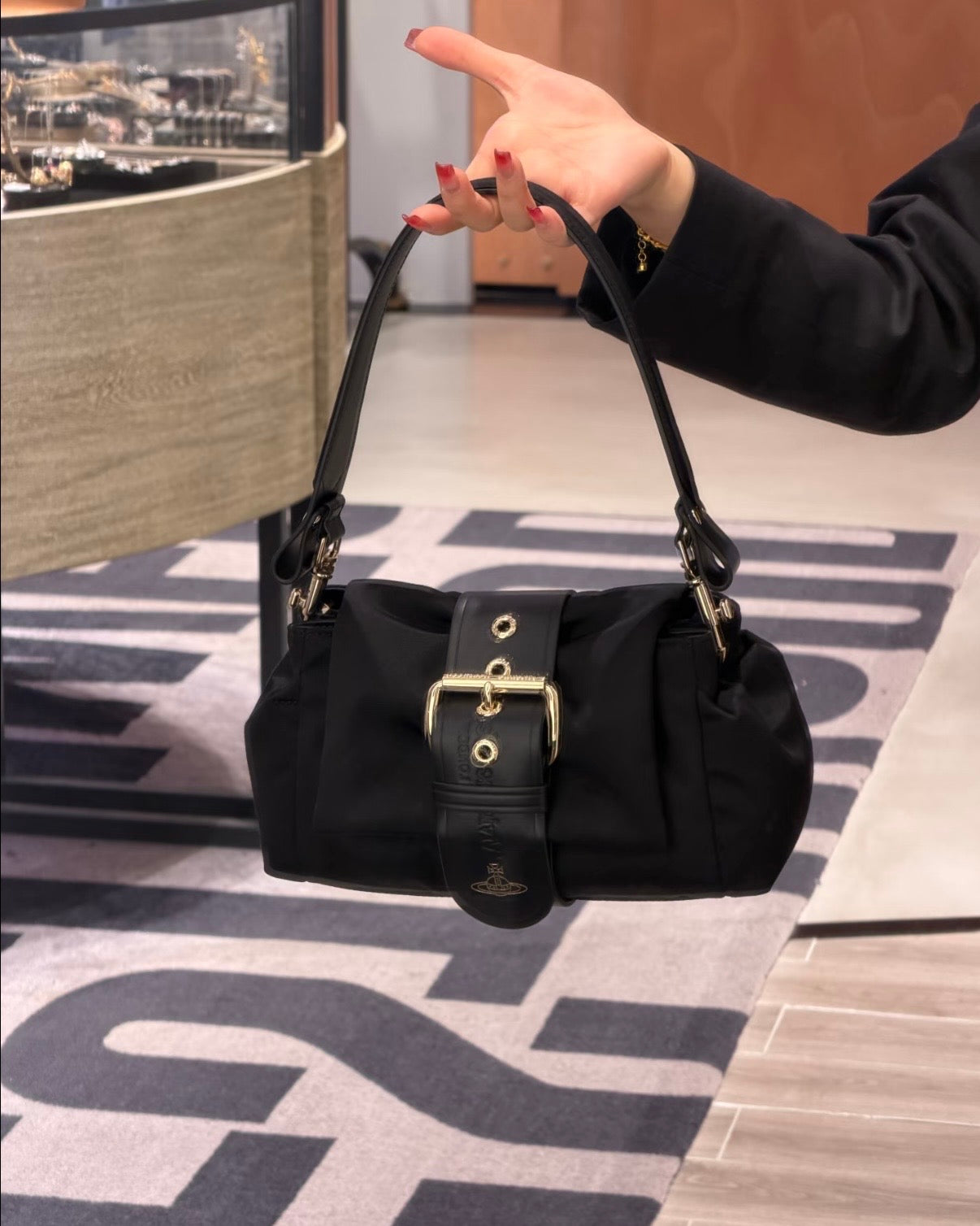 Vivienne Westwood Hazel Treasure Handbag 尼龍金扣腋下袋 [只有2個 2026最新春夏限定款］