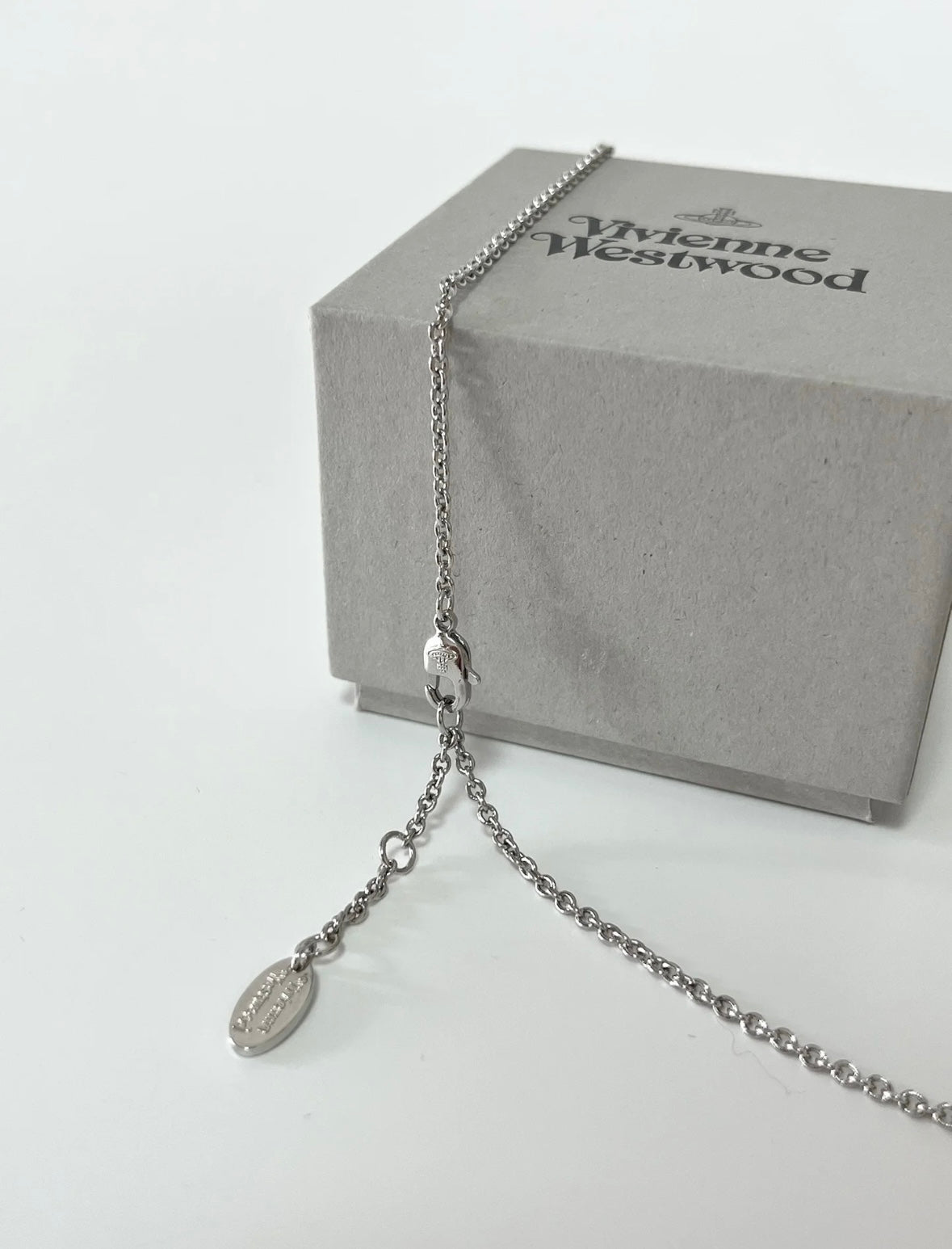 Vivienne Westwood Mayfair Orb Necklace［鉚釘款］