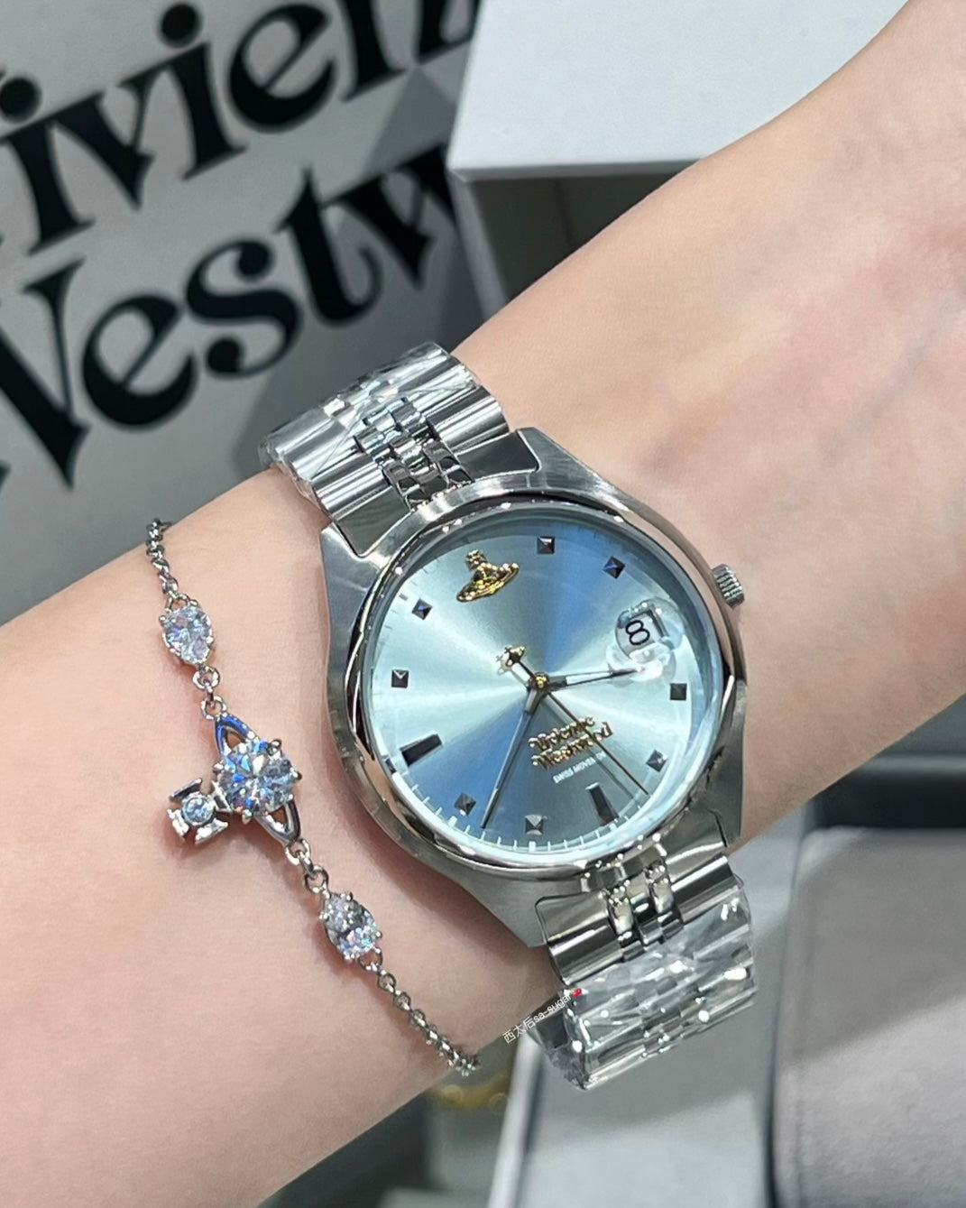 Vivienne Westwood Silver & Blue Watch 冰川藍 [專櫃超熱賣款! 正式上架開始接受預訂!]