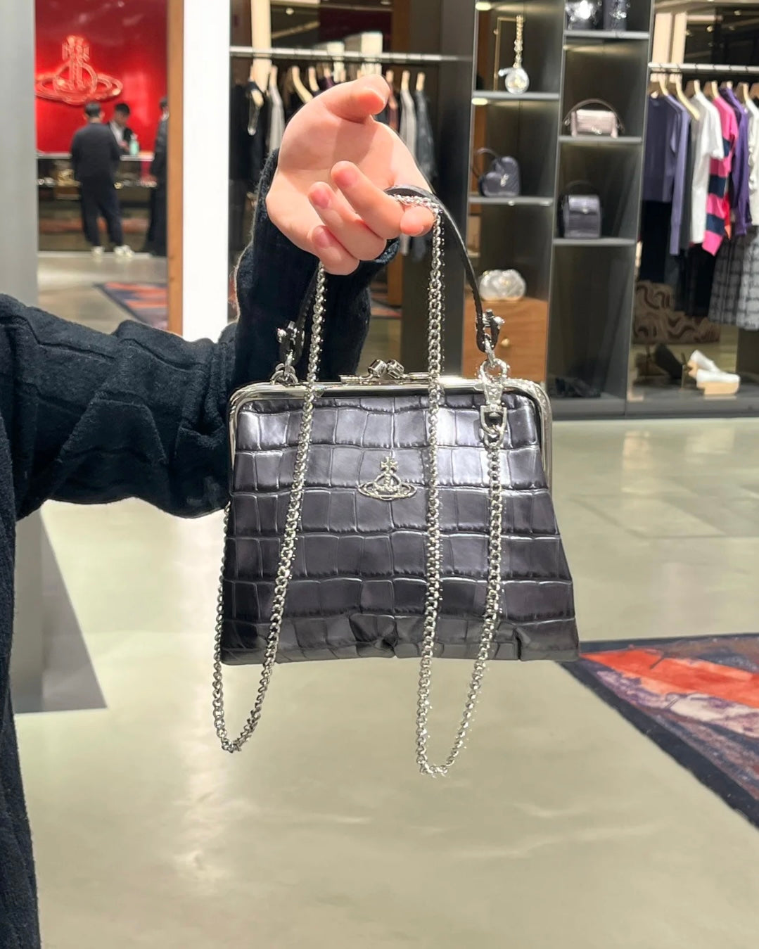 Vivienne Westwood Granny Frame Purse 經典餃子袋 SS25春季最新鐵灰鱷魚皮 [只有2個］