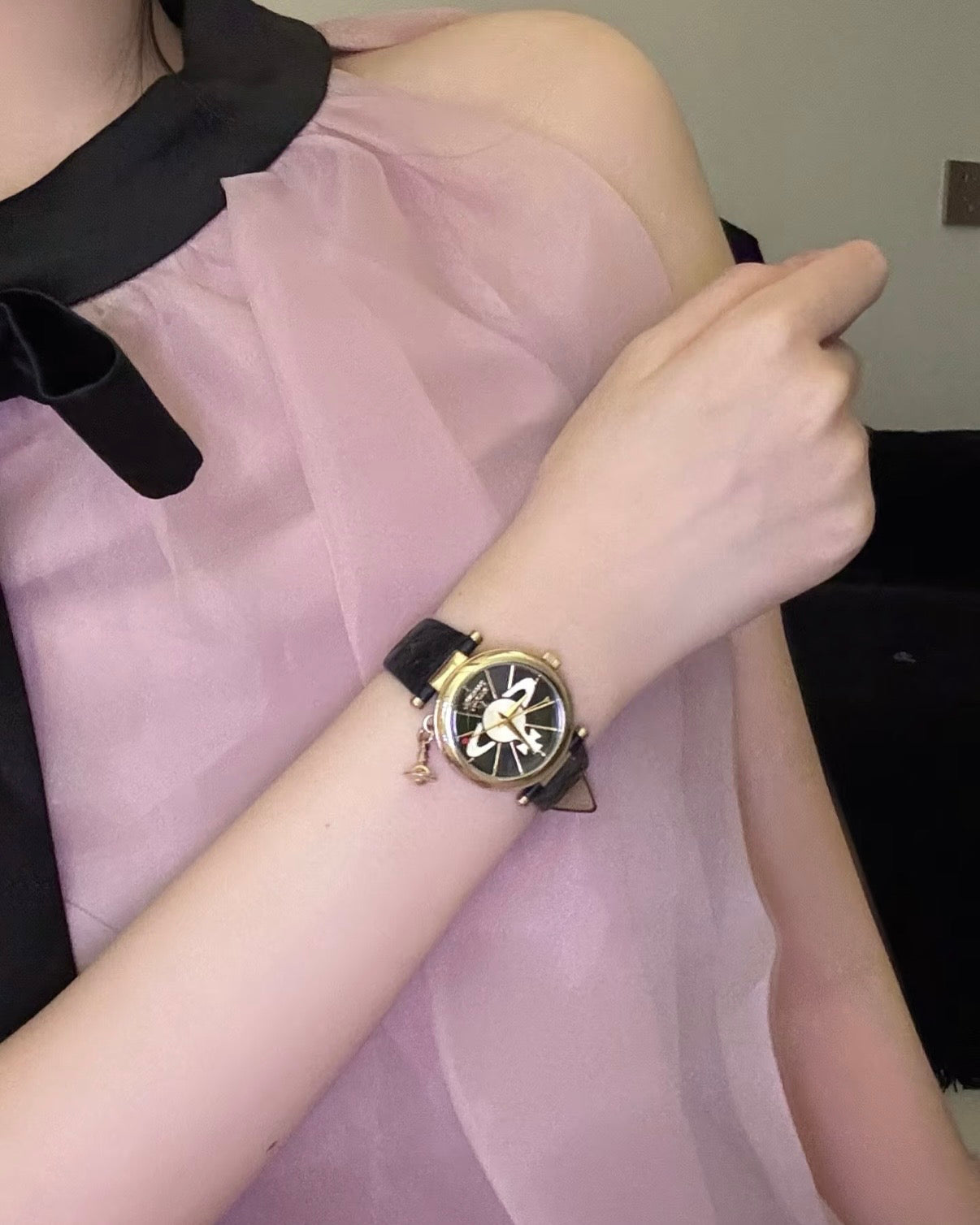 Vivienne Westwood Orb II Watch [平價入門首選連星球小吊墜]