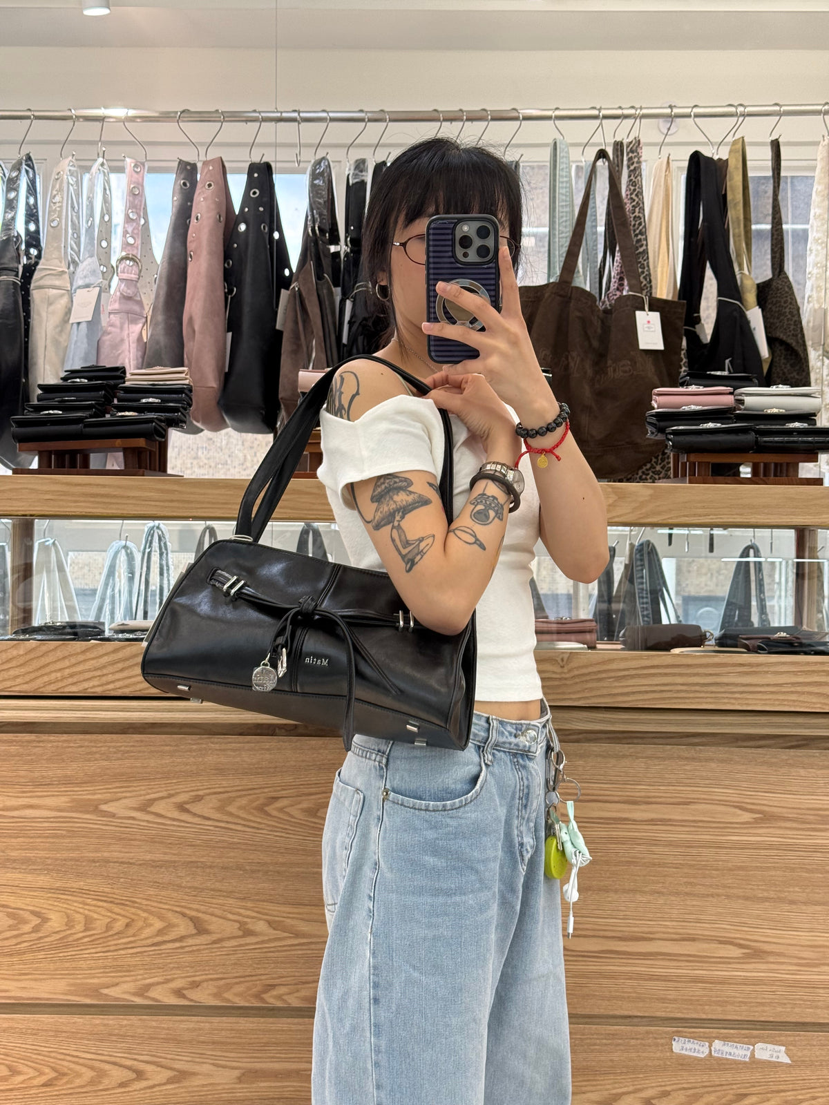 最新韓國選物🇰🇷 Matin Kim Drop Tail Mellow Shoulder Bag 垂墜綁繩法棍袋［復古俐落 盡顯慵懶美學！］