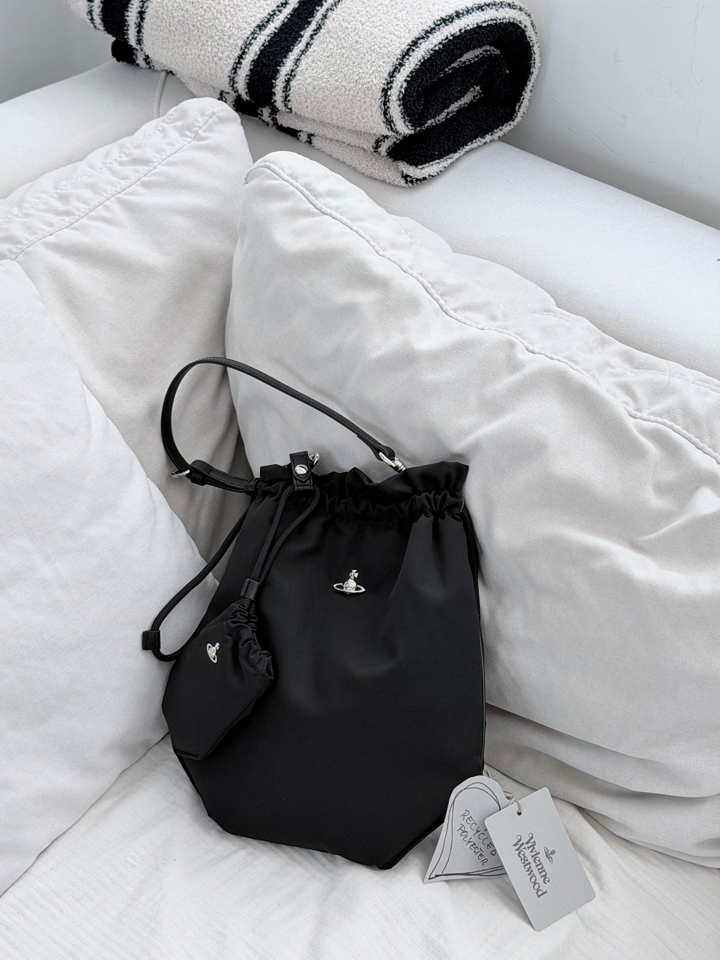 Vivienne Westwood Drawstring Shoulder Bag [$100 off for Singles' Day! HOT ITEM! Extra Large Capacity Durable Bag]