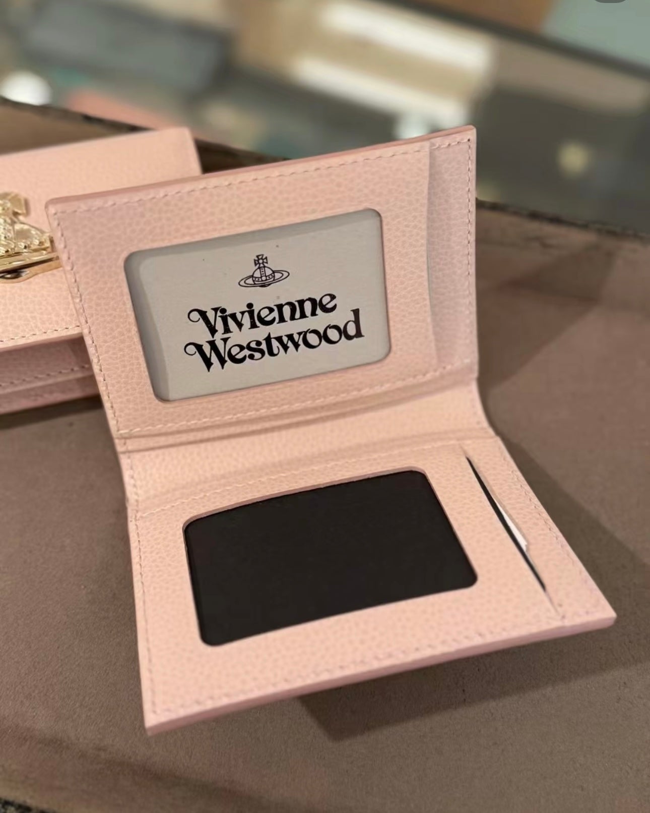 Vivienne Westwood 日本限定 軟身荔枝皮 Bifold Cardholder 罕有雙相位 [2025最新系列!]