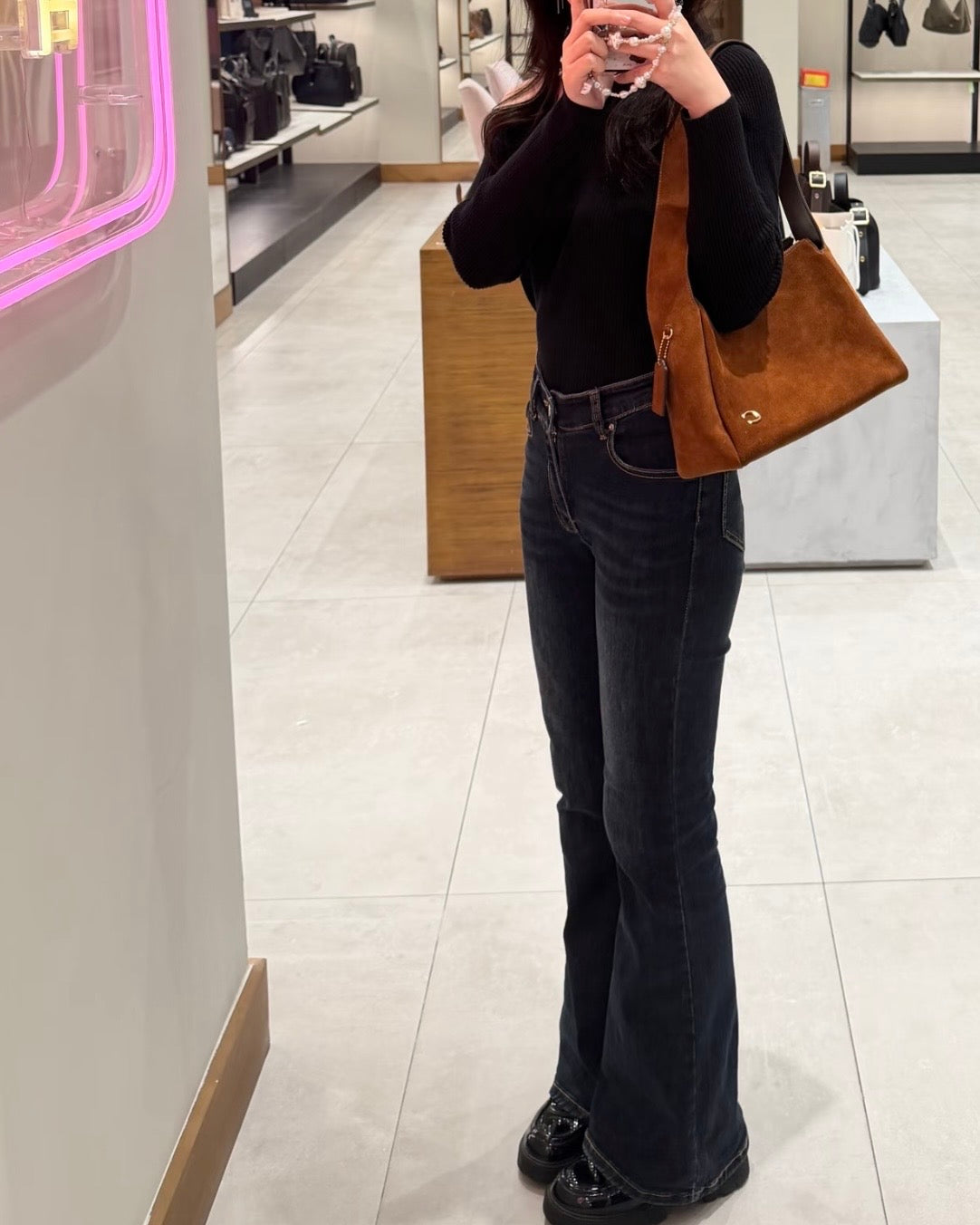 Coach Lola Shoulder Bag［限時大折扣中!］