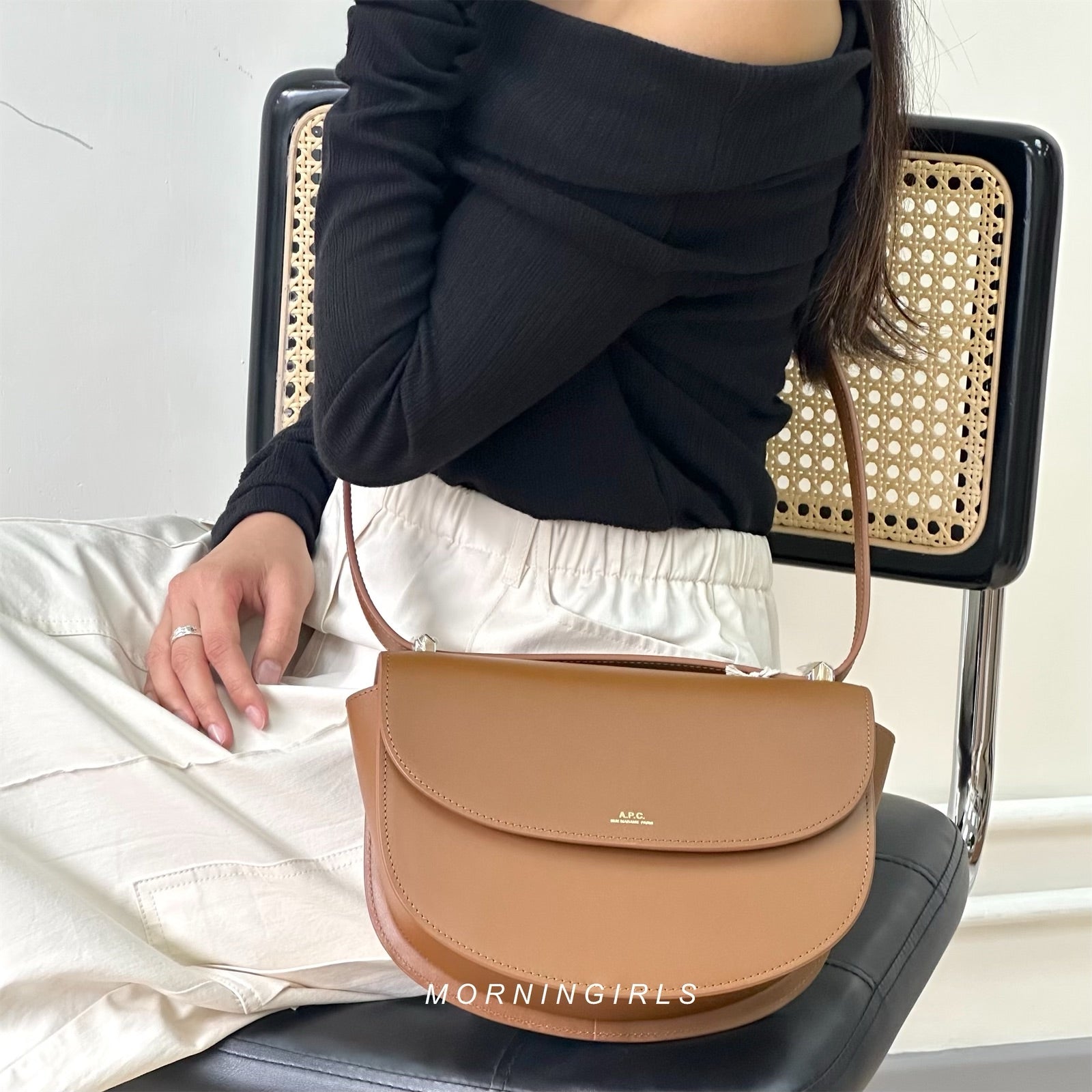 APC Geneve Bag [REGULAR] [Retro Brown - Available Now at a