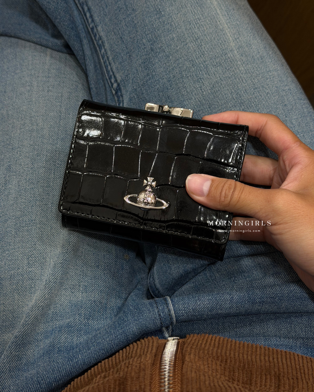 Vivienne Westwood Small Frame Wallet, Black and Silver Alligator Leather [Triple-Layer Connected Phase]