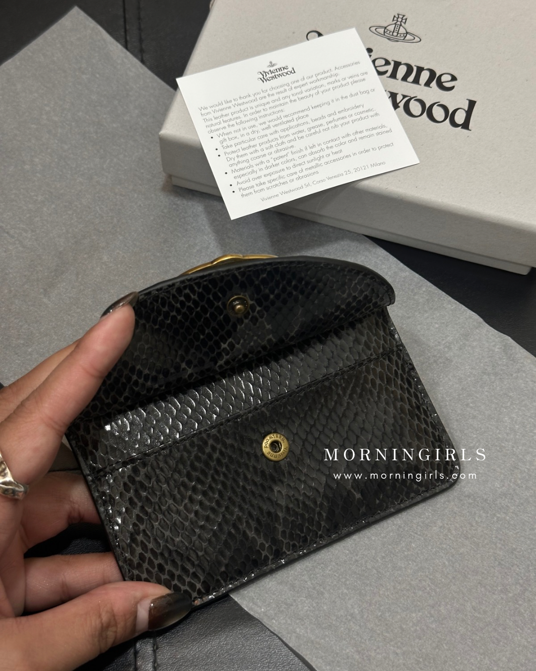 Vivienne Westwood 半月 Slim Long Cardholder 復古金蜥蜴紋 [最新上架!]