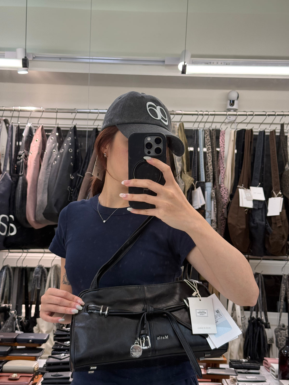 最新韓國選物🇰🇷 Matin Kim Drop Tail Mellow Shoulder Bag 垂墜綁繩法棍袋［復古俐落 盡顯慵懶美學！］