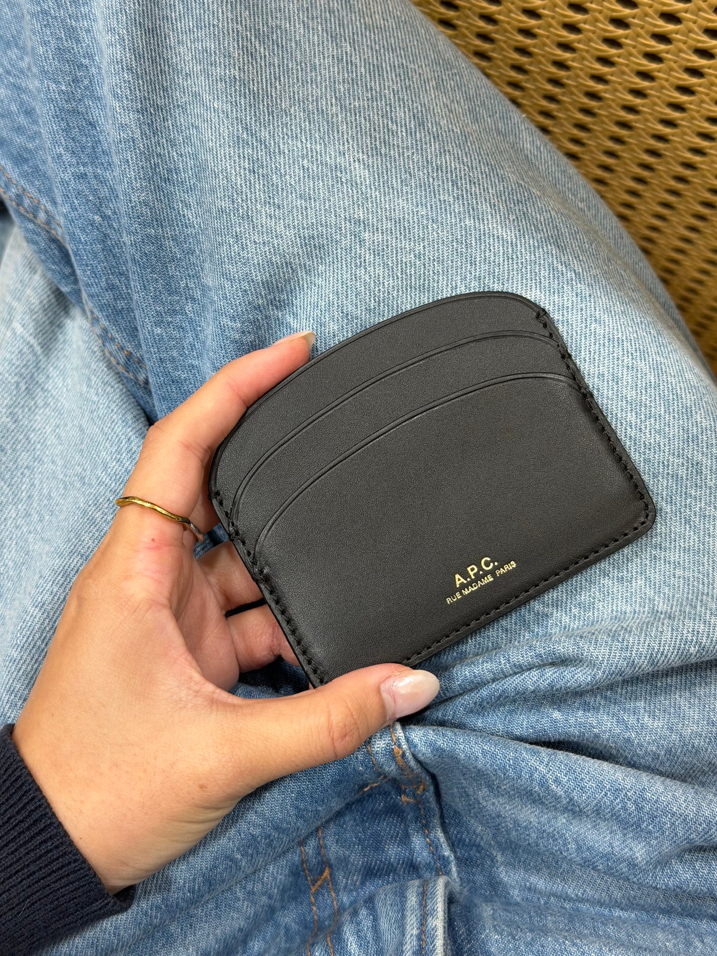 A.P.C. Demi-Lune 半月 Cardholder