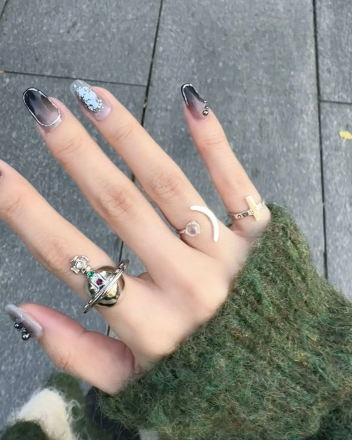 Vivienne Westwood Solid Orb Ring 925純銀小星球