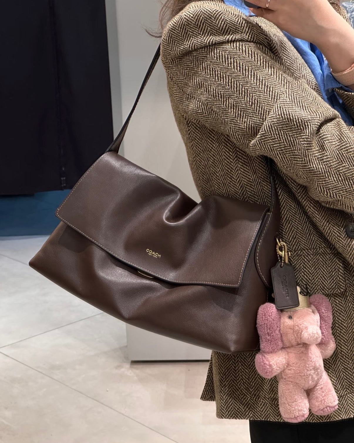 Coach Chelsea 30 郵差袋［2026年1月最新 內格小羊皮手感超好］